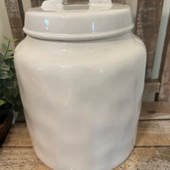 Rae Dunn Dimply Cookie Jar 2017/2018 - Picture 5 of 6